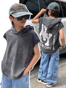 SHEIN Top à capuche en denim tricoté noir avec motif design Y2K cool et mignon pour garçons. Vêtements décontractés et pour enfants, idéal pour l'école, les sorties, les festivals et la plage en été et au printemps.