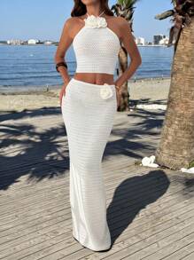 SHEIN EZwear Conjunto de top de punto cropped de cuello de halter con decoración floral 3D y falda midi de tubo para mujer - Blanco - Ver 8