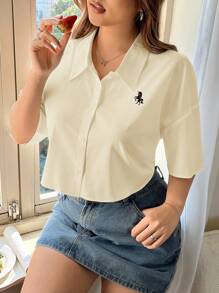 SHEIN EZwear 大码女式休闲独角兽印花落肩衬衫 - 杏色 - 查看 1