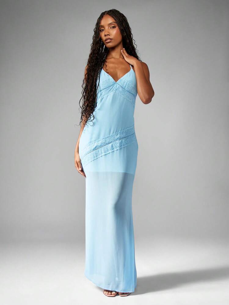 MISSGUIDED シフォンレースパネルホルターネックマキシドレス