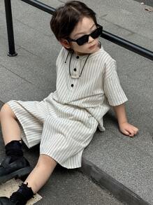 DAZY Set de 2 piezas - Camisa de cuello redondo a rayas y pantalón corto para niño, para otoño - Blanco - Ver 1