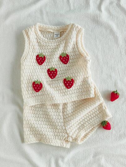 SHEIN Vintaside Kids Babygirls Summer Red Strawberry Polka Dot Outfit, Sleeveless Round Neck Top Paired With Matching Shorts, Sweet Style, Lightweight Design, Suitable For Outdoor Play, Casual Wear, And Friendly Gatherings