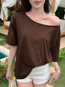 DAZY Damen lässiges, locker sitzendes T-Shirt mit asymmetrischem Ausschnitt, Sommer Neuheit, Schulanfangs-Kleidung im Preppy-Stil