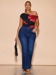 SHEIN BAE Nouveau T-shirt moulant en tricot texturé à encolure asymétrique froncée pour femmes grandes tailles, idéal pour les vacances d'été à la plage. Hauts à motif marguerite, hauts mignons, hauts d'été mignons, tenues bohèmes, tenues de vacances, tenues d'été - Noir - Voir 3