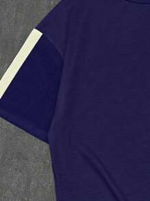 1 套男童时尚布鲁克林图案 T 恤和短裤套装，街头风格休闲夏季服装