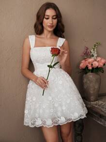 Savoree Nouvelle robe de cocktail élégante de soirée avec large bretelle, silhouette taillée en A, tissu perlé, design à lacets dans le dos, longueur courte, convient pour le printemps/l'été - Blanc - Voir 7