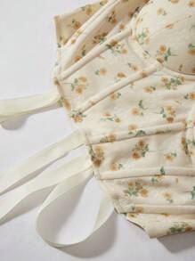 SHEIN Tall 米色夏季性感夜店女款花卉印花蕾絲魚骨結構修身吊帶背心上衣，夏季度假圖案短版花朵束腰上衣，適合高個女性 - 黃色 - 查看 7