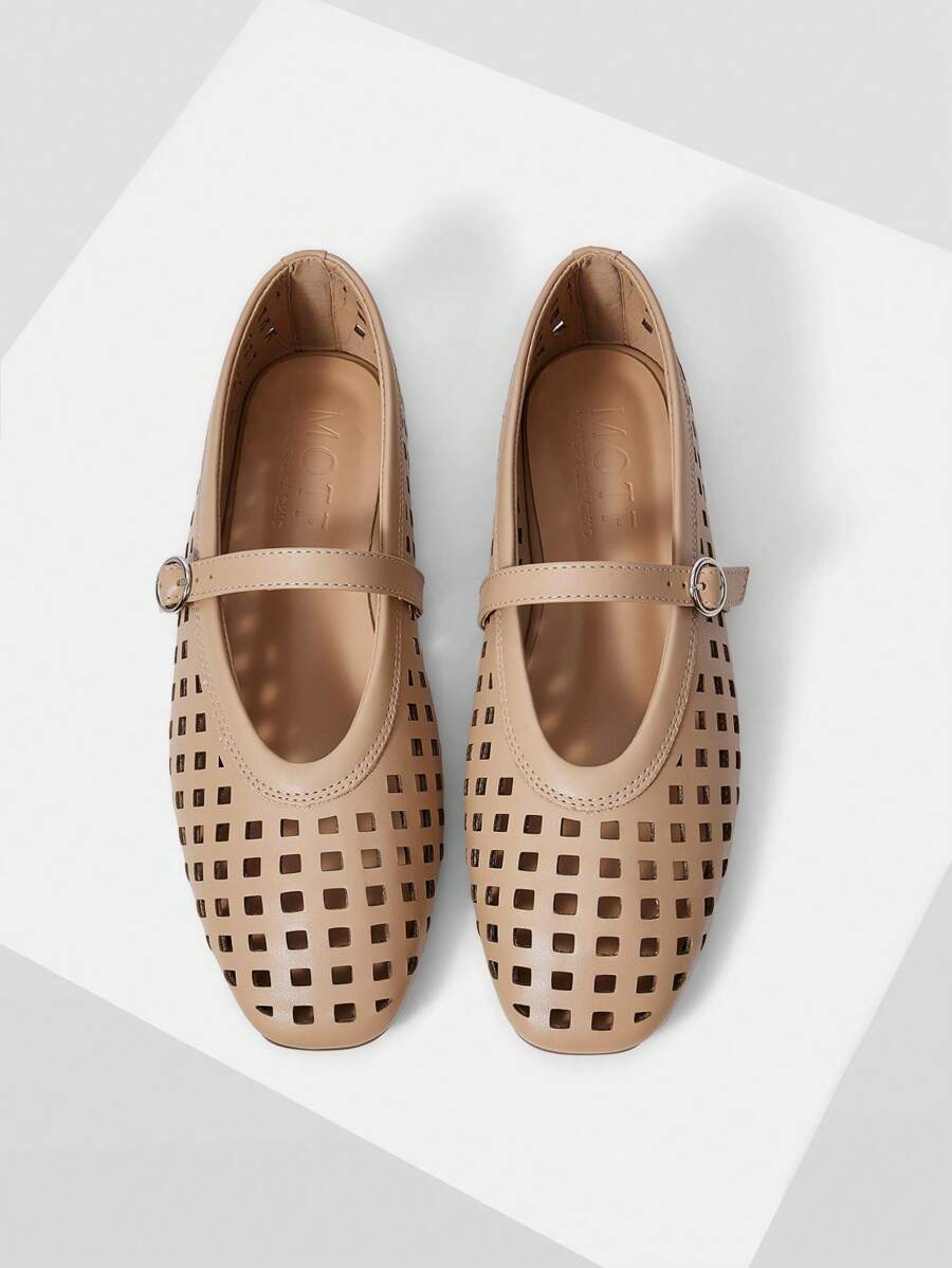 MOTF PREMIUM Sepatu Balet Kulit PU Berongga - Khaki - View 1
