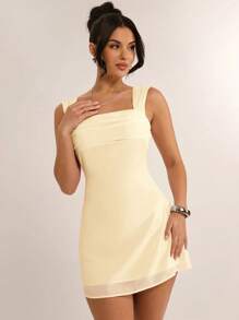 SHEIN BAE 夏季海滩度假纯色浅粉色方领性感露背交叉肩带迷你连衣裙，适合日常约会、夜间外出、夜总会、派对、聚会、泳池派对、返校季服装、返校季服装、节日连衣裙女装、音乐节服装、乡村音乐节服装、音乐会服装 - 黃色 - 查看 7