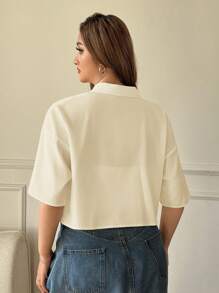 SHEIN EZwear 大码女式休闲独角兽印花落肩衬衫 - 杏色 - 查看 2