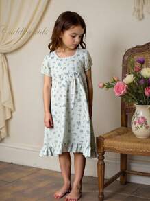 Young Girl' Simple Fresh Blue & White Plaid Ditsy Floral Ruffled Collar Casual Nightgown Loungewear Young Girls Clothing Dress Young Girls Clothing Spring Young Girls Clothing Cute Young Girls Clothes Young Girls Clothing Dresses Kids Summer Clothes Young Girls Dresses Kids Clothes Girls Young Girls Dresses Young Girls Dresses Summer Dresses For Kids