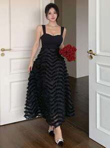 DAZY Ärmelloses, texturiertes Patchwork-Midikleid mit quadratischem Ausschnitt in Schwarz für Damen