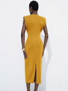 Aveloria Modichic 新款优雅欧美时尚简约端庄优雅百搭奢华纯色V领垫肩无袖褶皱设计高腰修身长裙女