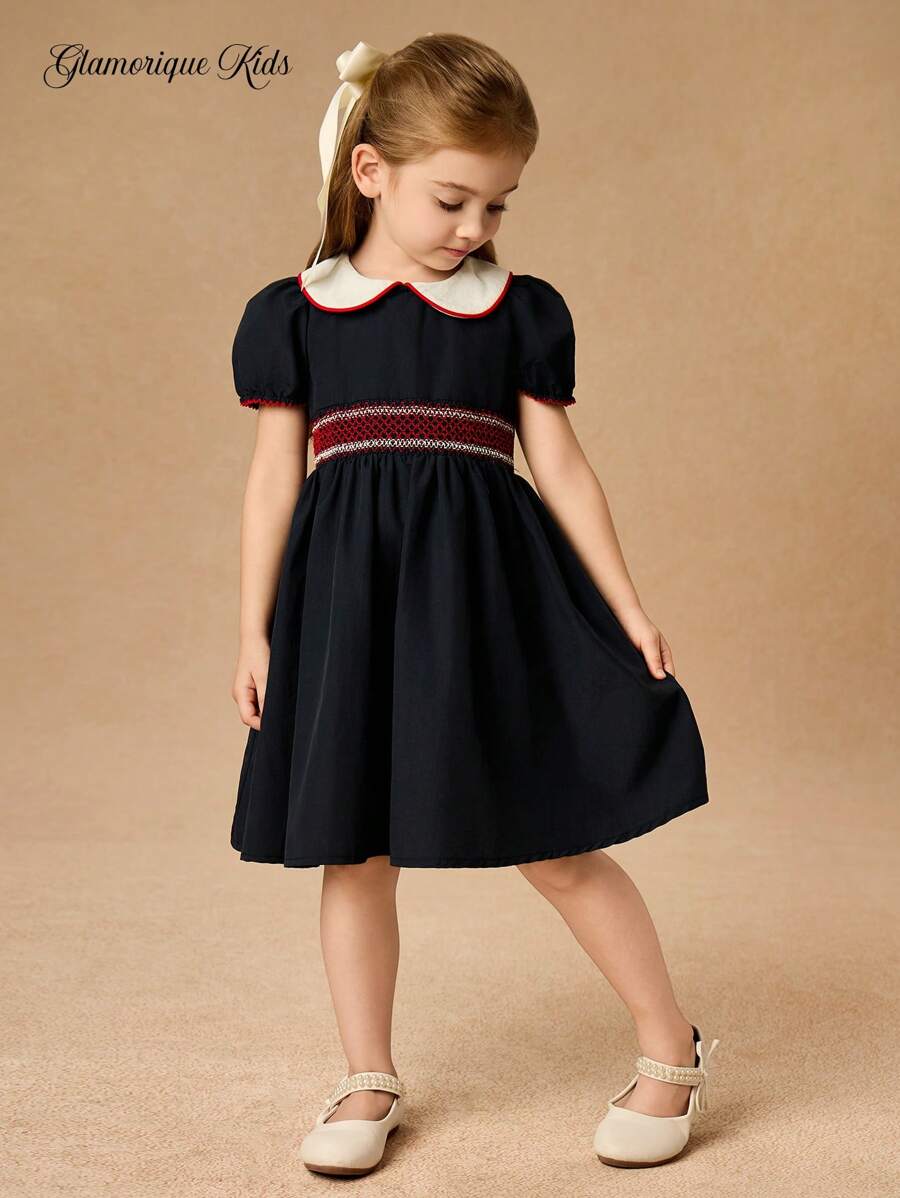 SHEIN Glamorique Kids 年轻女孩甜美派对连衣裙，彼得潘领学院风公主裙，适合聚会、派对和日常穿着，展现清新优雅的风格