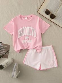 SHEIN Explorewe 2件套女童字母印花宽松休闲T恤和撞色数字印花休闲短裤，2025夏季返校季儿童学院风套装和运动服 - 粉色 - 查看 3