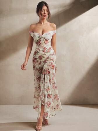 L'Amorae Women's Two Pieces Pleated Skirt With Off Shoulder Top In Printed Novelty Lace