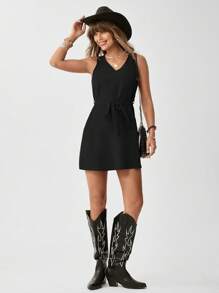 SHEIN LUNE 素色腰帶背心洋裝 - 黑色 - 查看 3