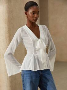 GENKIRA 法式浪漫银色雪纺荷叶边下摆蝴蝶结喇叭袖长袖衬衫 - 白色 - 查看 3