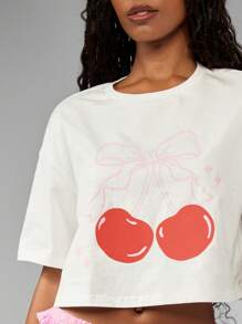 MISSGUIDED 樱桃印花短款上衣图案短袖休闲宽松夏季节日音乐会舞会日常穿着 T 恤 - 白色 - 查看 4