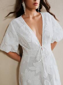 Anewsta 大码女式花卉装饰中袖 V 领中长连衣裙，优雅百搭的鸡尾酒会礼服 - 白色 - 查看 2