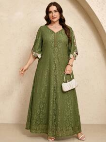 Al Najma Plus Size Green Lace Long Modest Dress With V-Neck And Elegant Embroidered Half Sleeves, Perfect Arabian Wear For Women. Kaftan Jalabiya Dress