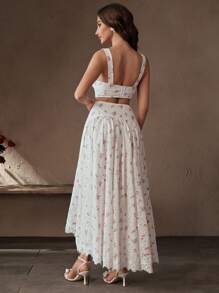 SHEIN Unity Ensemble de deux pièces femme avec top brassière brodé floral élégant pour vacances/rendez-vous et jupe asymétrique en patchwork de dentelle - Rouge et Blanc - Voir 3