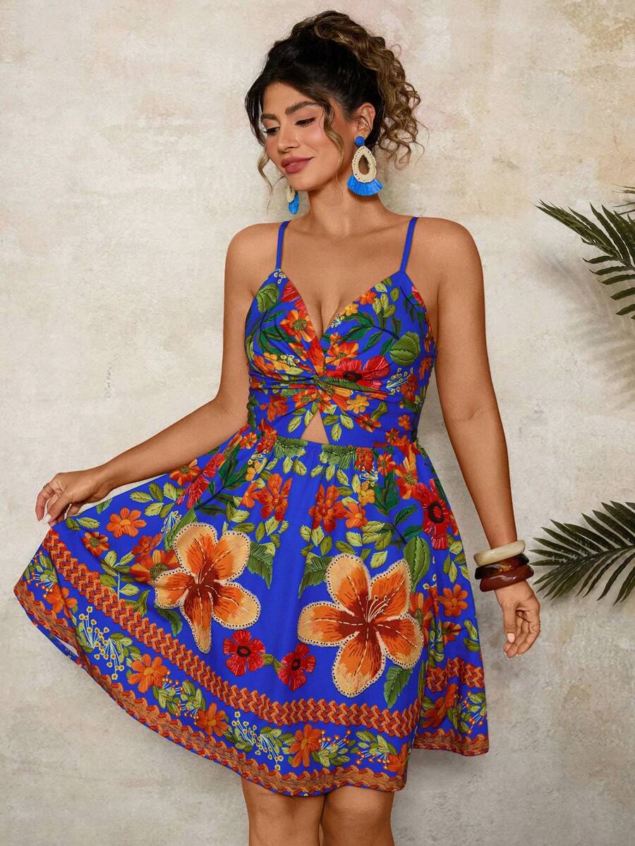 Travachic 大码度假宽松花卉印花扭结镂空吊带连衣裙 - 彩色 - 查看 1