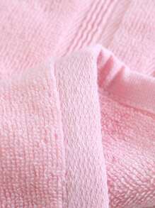 SHEIN Set de 3 piezas de toallas suaves y absorbentes de unicolor moderno: 1 toalla de mano, 1 toalla de baño, 1 toalla de baño, decoración de baño unisex para el verano - Rosa - Ver 6