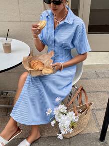 Serisse Robe mi-mollet à manches courtes avec taille cintrée, rayures bleu et blanc classiques pour femmes