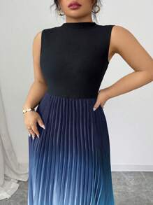 Elenzga Sleeveless High Neck Pleated Gradient Floral Print Plus Size Dress - Blue - View 6