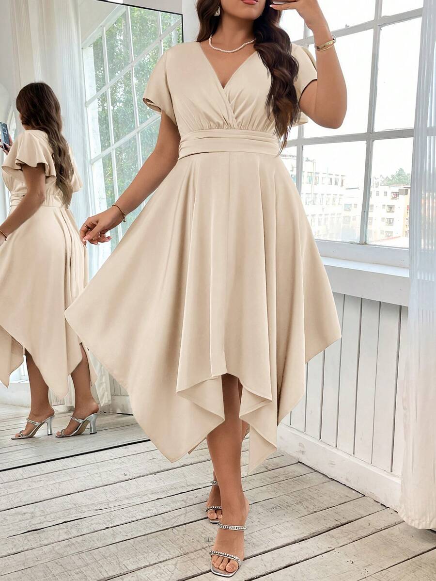 SHEIN Clasi Vestido elegante de talla grande para mujer de verano, de unicolor, con cuello en V y bajo asimétrico