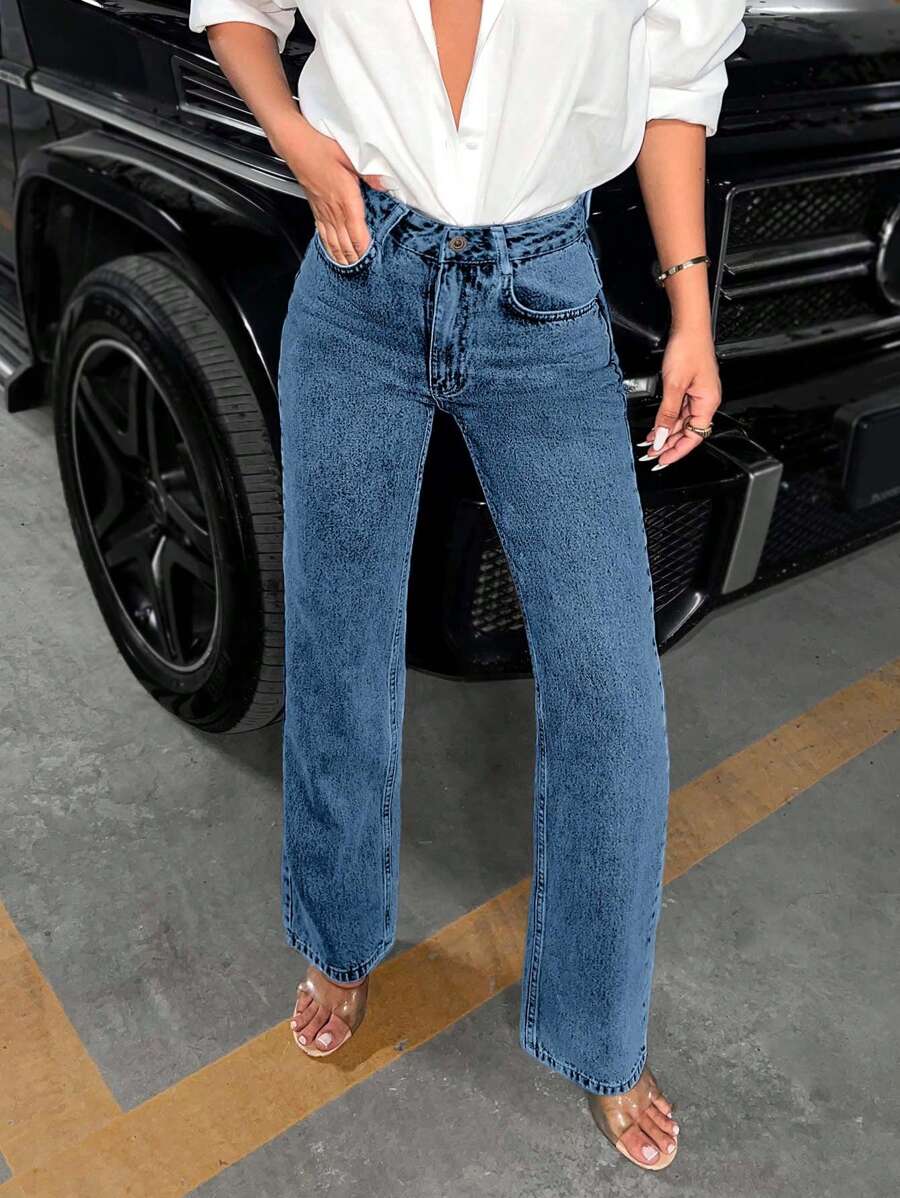 EURMUSE Women's Solid Color Basic Straight-Leg Jeans - Light Wash - View 1