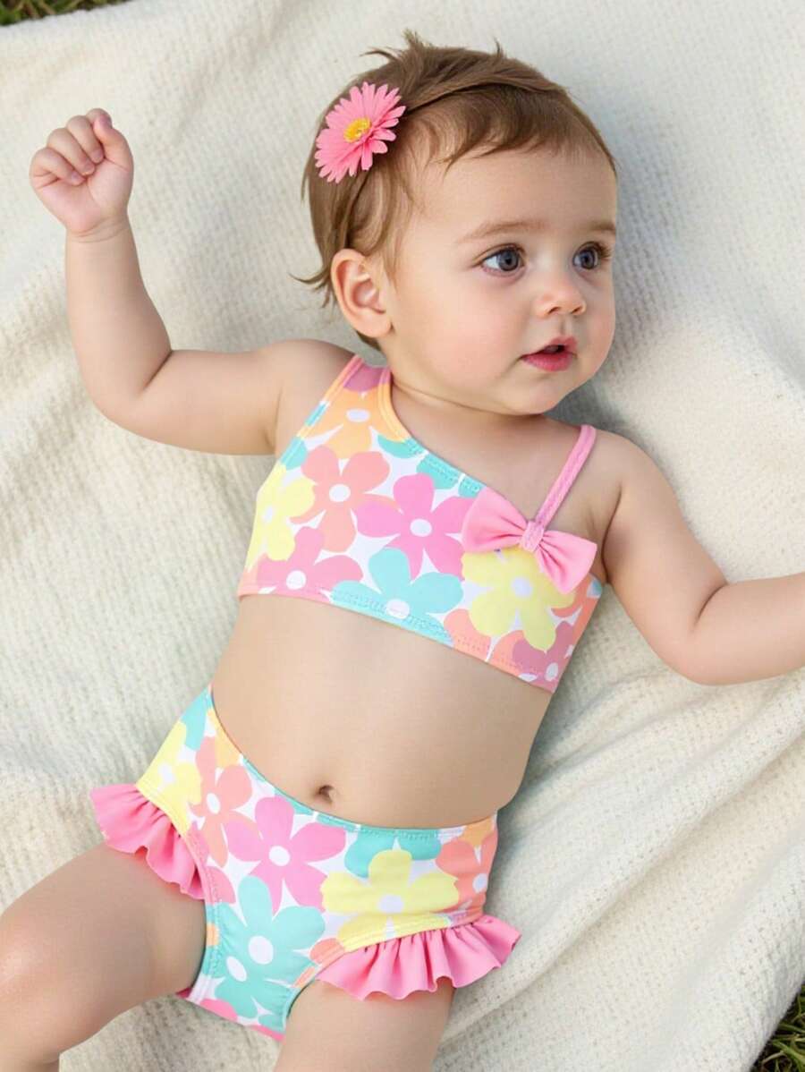 嬰兒女生度假沙灘花卉印花兩件式游泳裝組合
