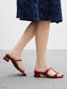 CUCCOO BIZCHIC 女士简约交叉扣装饰黑色方头平底凉鞋，舒适 - 酒紅色 - 查看 4