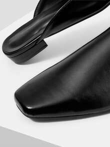 MOTF PREMIUM شبشب مربع الأصبع جلد اصطناعي