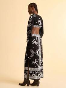 CAJUNI Women's Vacation Boho Black & White Coconut Tree, Sun, Palm Leaf Tropical Plant Print V-Neck Hollow Out Waisted Long Vacation Style Maxi Dress - Multicolor - View 2