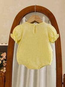 Vintaside Kids Bộ đồ liền thân thêu hoa cho bé gái, thiết kế cổ tròn tay ngắn, phong cách ngọt ngào, họa tiết tinh tế, đường cắt ôm sát, thích hợp cho các hoạt động ngoài trời, nhà ấm cúng, tiệc tùng ngày lễ - Màu vàng - Xem 2