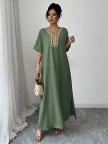 Rafferiza Solid Color Textured V-Neck Knitted Floral Slit Loose Women Short Sleeve Dress - Green - View 8