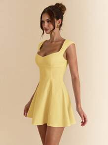 SHEIN BAE 纯白色方领露背泡泡裙，优雅女士夏季迷你裙，适合约会之夜、伴娘、小黑裙、春夏季 - 黃色 - 查看 3