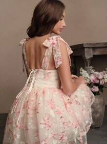 SHEIN Unity 高端优雅网眼植绒短裙 - 米色 - 查看 2