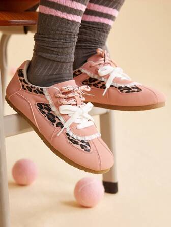 Kawaii Vintage Flat Bottom Leopard Print Trainer Sneakers For Women, New Retro Versatile Casual Sports Skateboarding Shoes