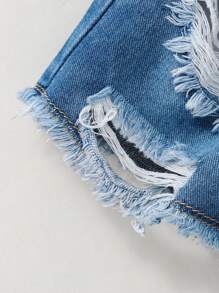 SHEIN Pantalones cortos vaqueros rectos de pierna suelta con desgarros y deshilachados de azul desteñido para niño pequeño de verano, casuales y versátiles para ropa de bebé, disfraz, uso diario de primavera/verano, interior/exterior