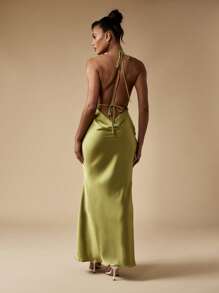 MISSGUIDED Luxury Cowl Neck Maxi Evening Gown Satin Halter Formal Dress Open Back Floor Length Special Occasion Wedding Guest Dress