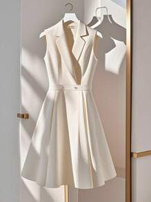 Franclia 休闲时尚优雅交叉 V 领珍珠纽扣腰喇叭褶皱中长连衣裙，新款夏季女式杏色连衣裙 - 卡其色 - 查看 1