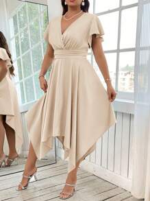 SHEIN Clasi Vestido elegante de talla grande para mujer de verano, de unicolor, con cuello en V y bajo asimétrico