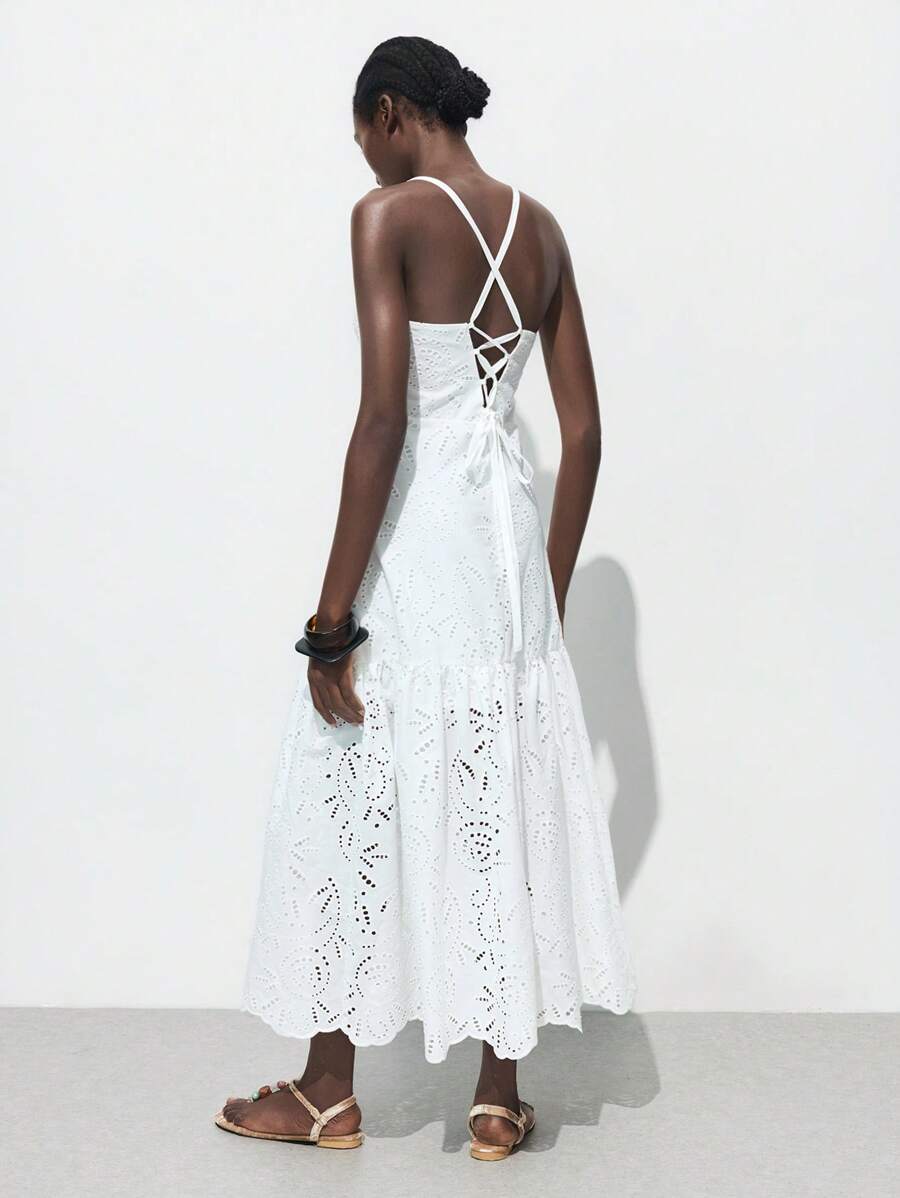 Maija 女士优雅刺绣印花细肩带连衣裙，度假风格 - 白色 - 查看 1