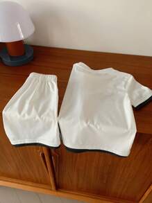 SHEIN 两件套年轻男童休闲运动校园街头可爱度假字母图案拼接圆领T恤和短裤套装适合儿童服装幼儿男童服装返校男童套装适合生日派对、聚会、表演、婚礼、洗礼、返校日常适合日常适合上学适合旅行适合运动适合春夏季