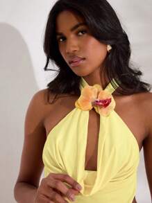 Opulessa Top halter con espalda abierta y decoración floral 3D para mujer, ideal para vacaciones