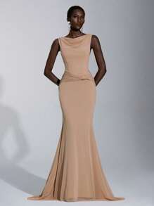 Elitara Elegante vestido de dama de honor de lujo con cuello redondo, espalda descubierta y bajo de cola de pez en malla color caqui - Caqui - Ver 3