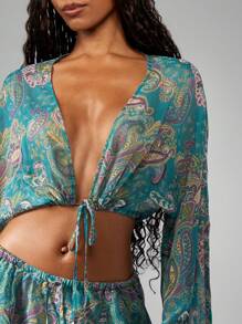 MISSGUIDED Boho Print Summer Festival Beach Two-Piece Set Long Sleeve Crop Top Wide Leg Short Western Cowboy Boot Ensemble